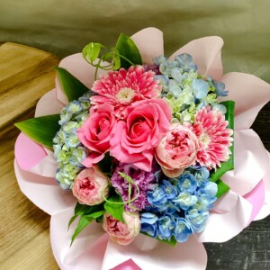 花束 3,000円〜 1